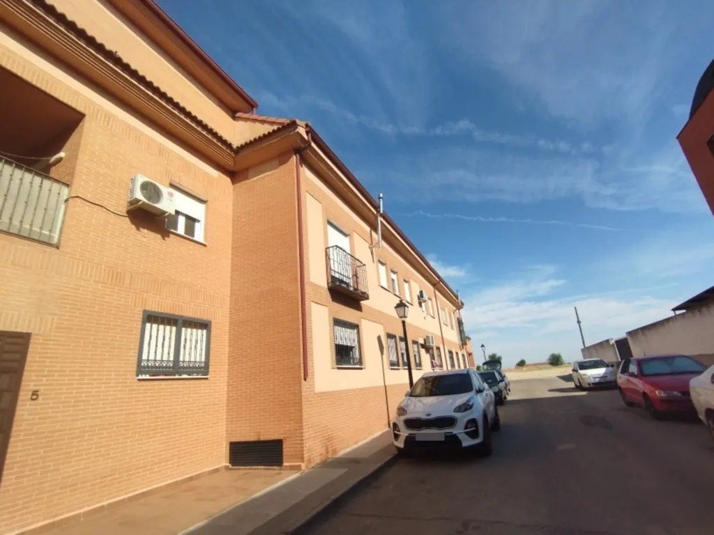 Extérieur - Garage with Secure Access in El Viso de San Juan
