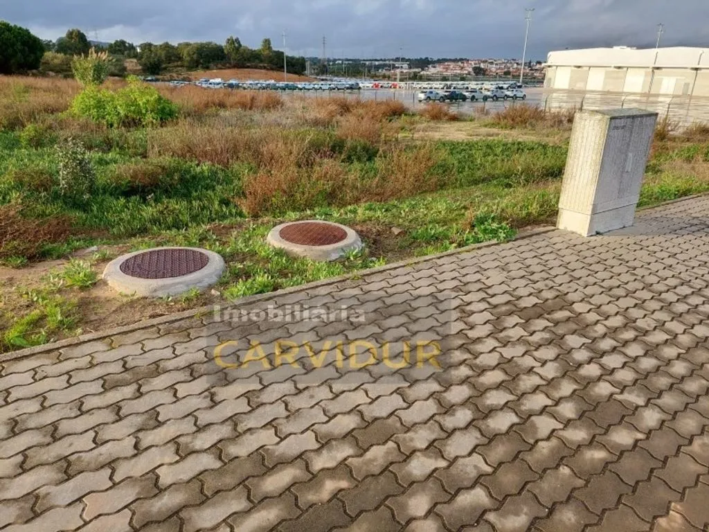 Jardin - Development Land in Industrial Setúbal