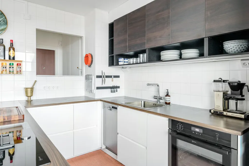 Köök - Apartment with Western Balcony in Solna
