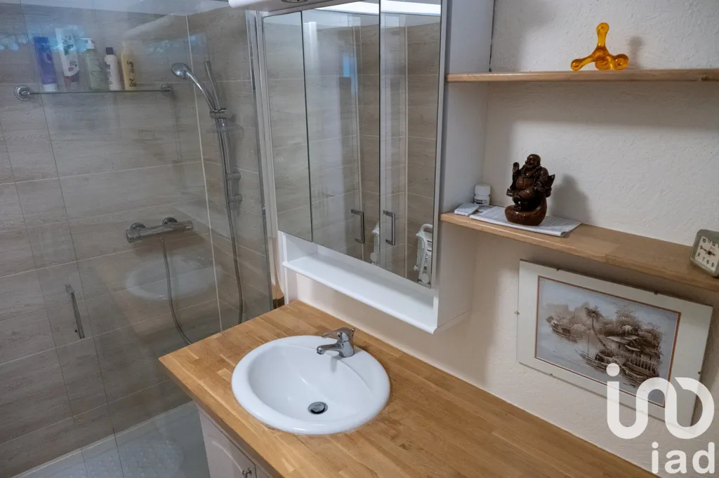 Salles de bain - Maison de Village avec Jardin à Senlisse