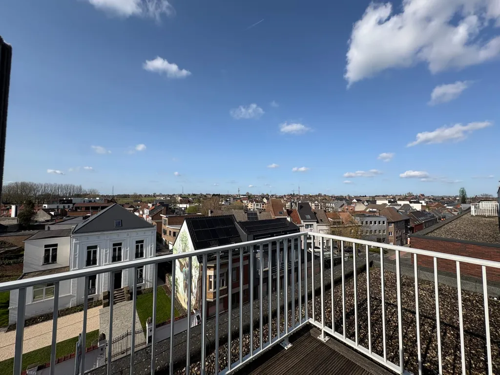 Balcon - Appartement avec 2 Terrasses au Centre de Halle