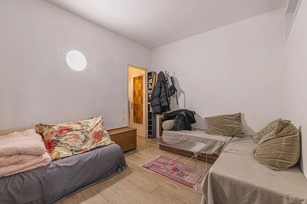Magamistoad - Apartment with Potential in Sant Antoni, Barcelona