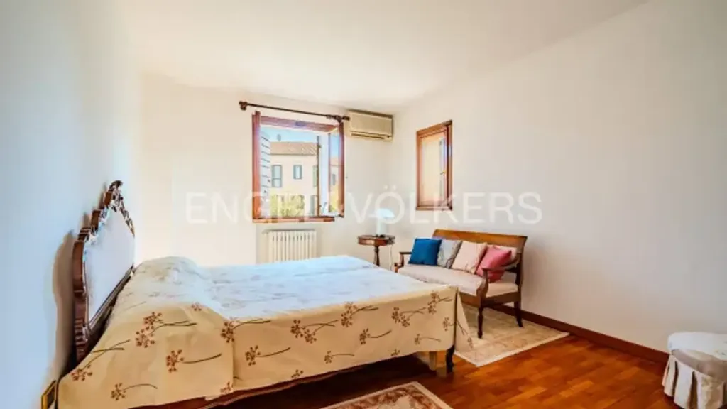 Bedrooms - Luxury Villa with Garden in Casier, Treviso