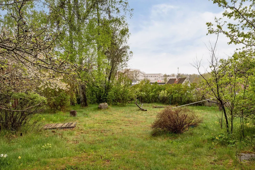 Aed - Villa with Development Potential in Snättringe