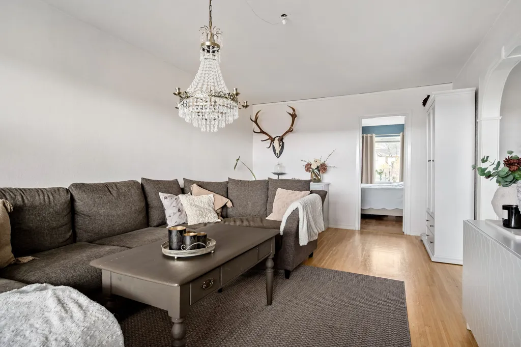 Séjour - Four-Room Apartment with Balcony in Ersmark