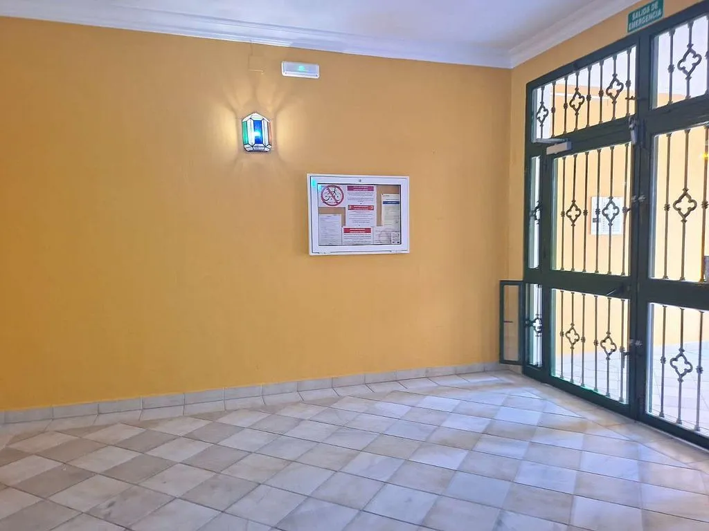 hallway_entrance
