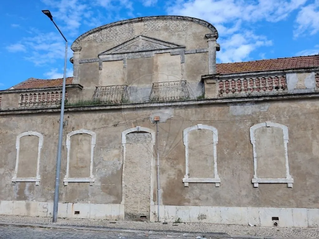Exterior - Luxury Apartment Complex in Barreiro's Historic Centre