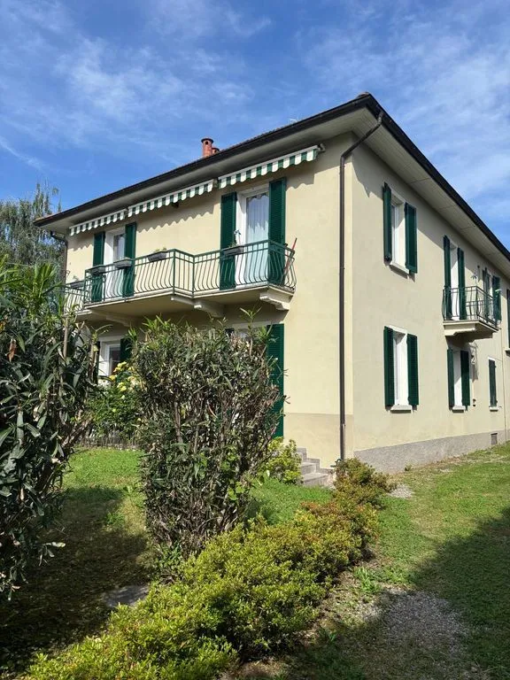 Välivaade - Modernised Semi-detached Villa with Lake View in Verbania