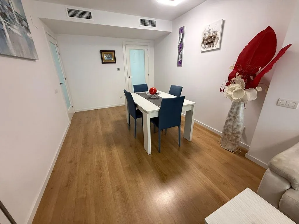 Salle à manger - Modern Flat with Balcony in La Gavarra