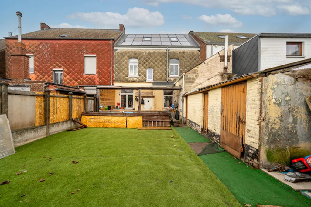 Jardin - Maison lumineuse avec terrasse à Leuze