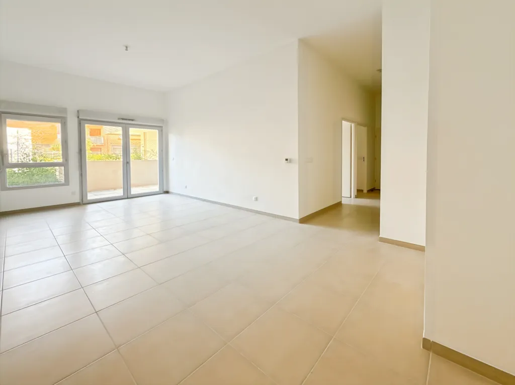 Elutuba - Modern Apartment with Terrace in Toulon Centre