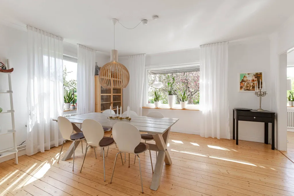 Söögituba - Villa with Lake View in Jönköping