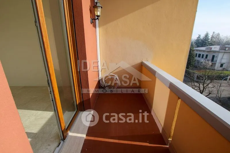 Rõdu - Spacious Apartment with Balcony in Mirandola