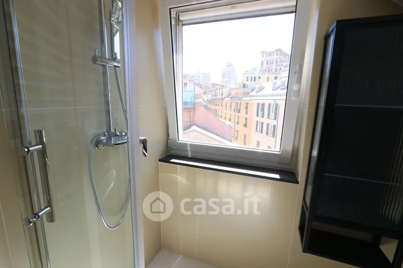 Salles de bain - Rustic Loft with City View in Genoa