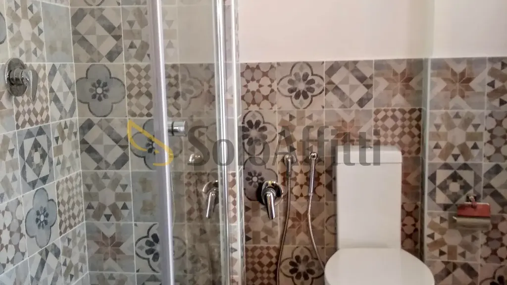 Salles de bain - Fully Furnished Duplex in Catania's Historic Centre