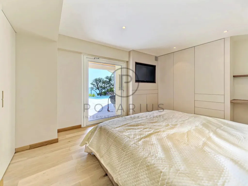 Chambres - Villa avec Vue Mer et Piscine à Cap d'Antibes