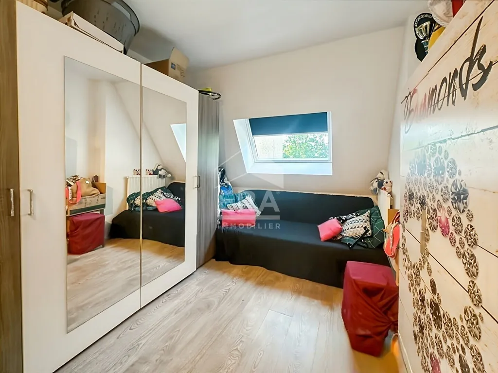 Chambres - Appartement 4 Pièces avec Balcon à Reims