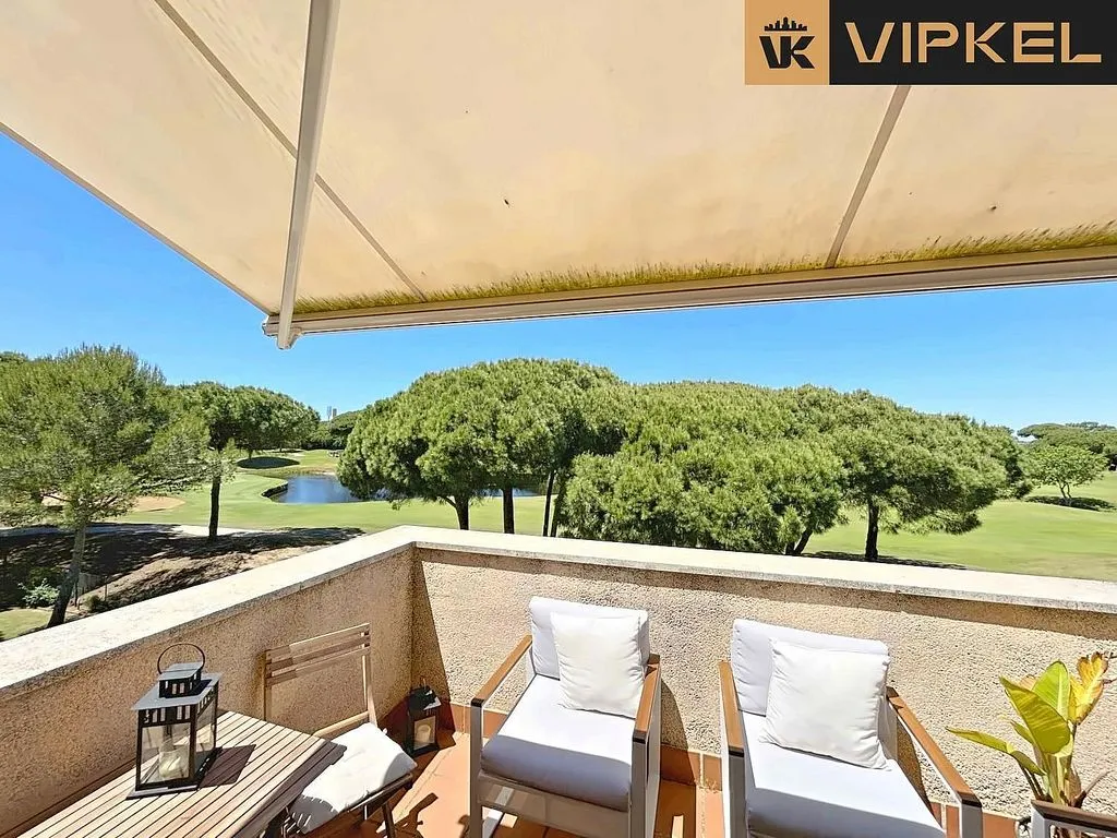Terrace - Penthouse with Pool and Golf View in Novo Sancti Petri