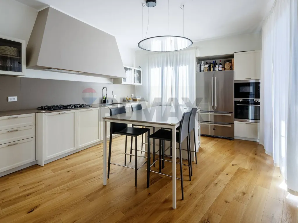 Cuisine - Modern Penthouse with Lake View in Verbania