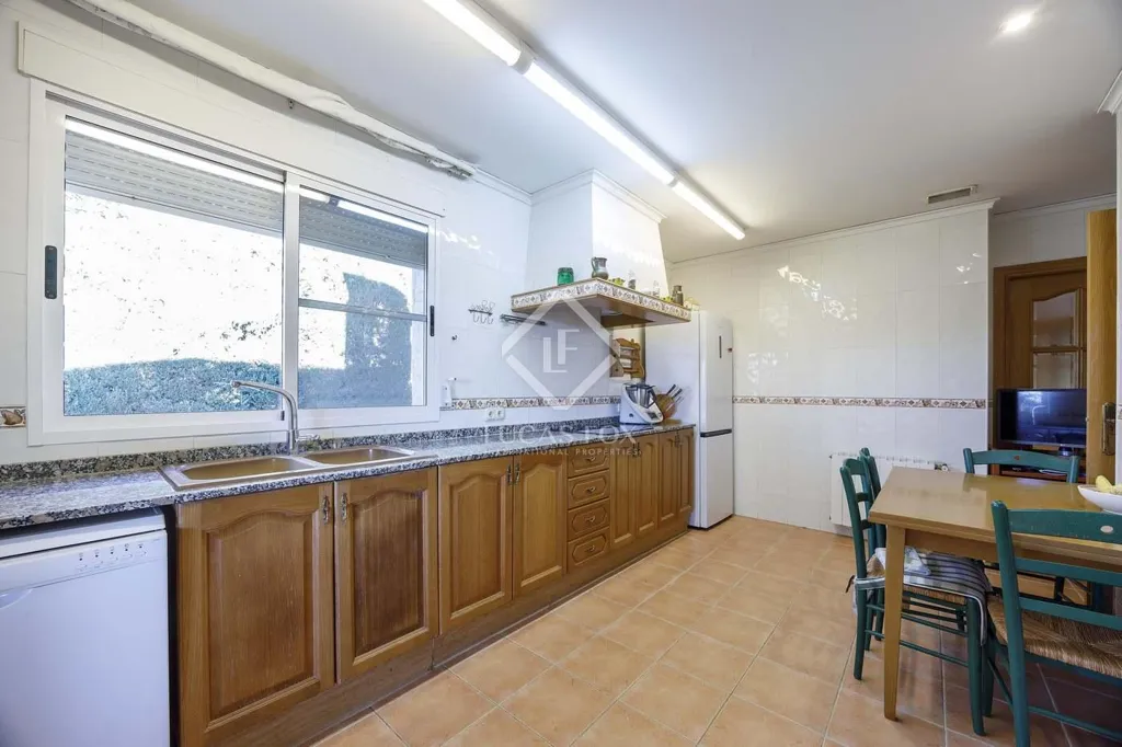 Cuisine - Villa with Pool in Alfinach, Puçol