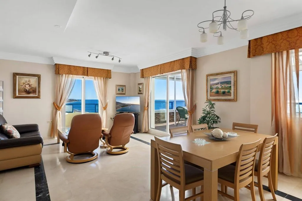 Salle à manger - Penthouse with Sea View in Marbella