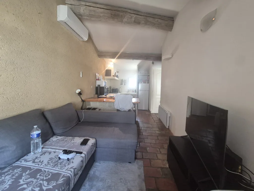 Elutuba - Charming Village House with Garage in Eyragues