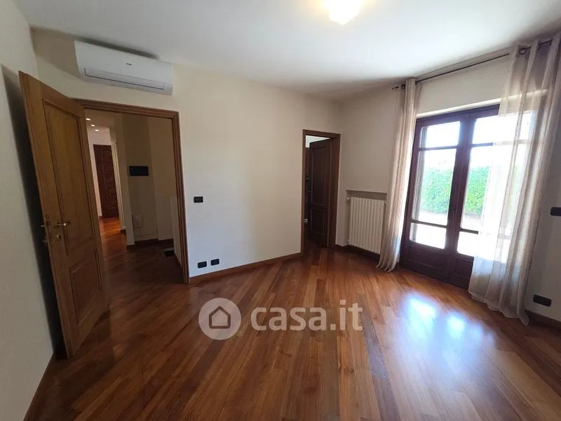 Elutuba - Exclusive Villa Apartment with Garden in Chieri