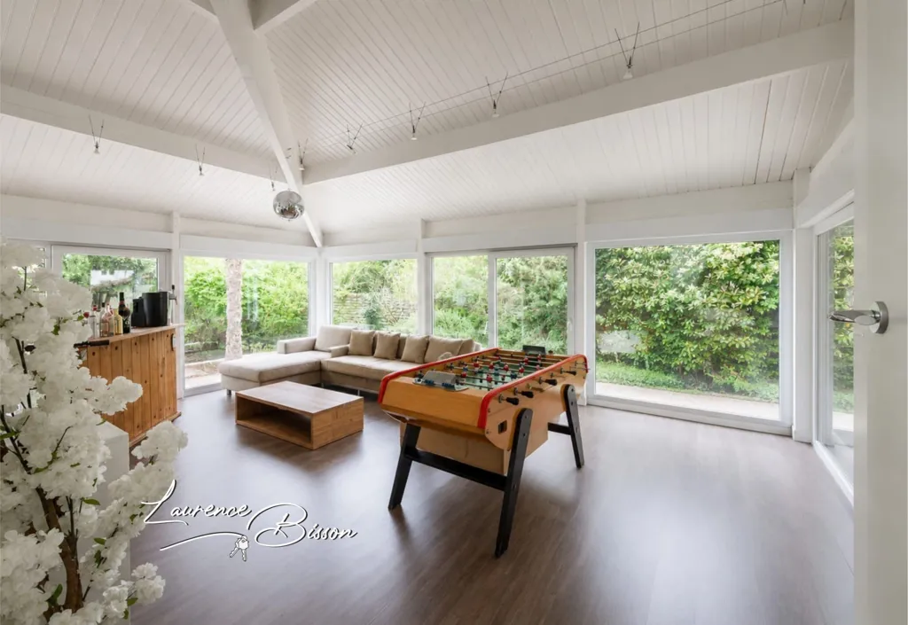 10-room house in Le Raincy