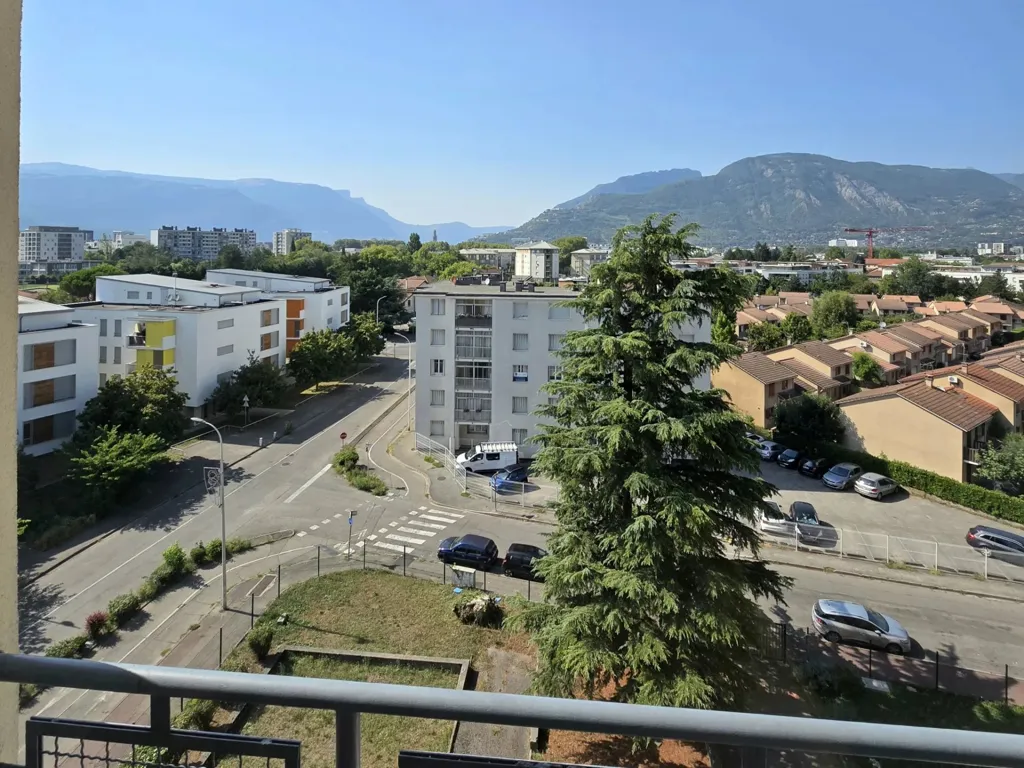 Appartement 6 pièces à Saint-Martin-d'Hères