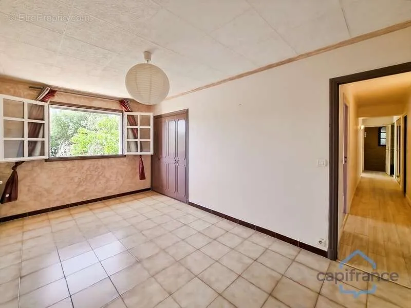 Soggiorno - Villa with Pool-Ready Garden near Castries