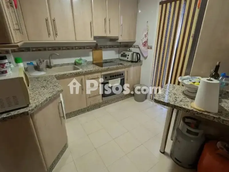 Cucina - Ample Ground Floor Flat with Patios in Lucena
