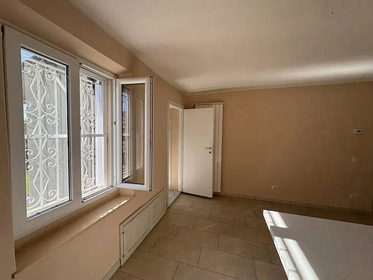 Zimmer - Rearranged Apartment with Balcony in Gallicano