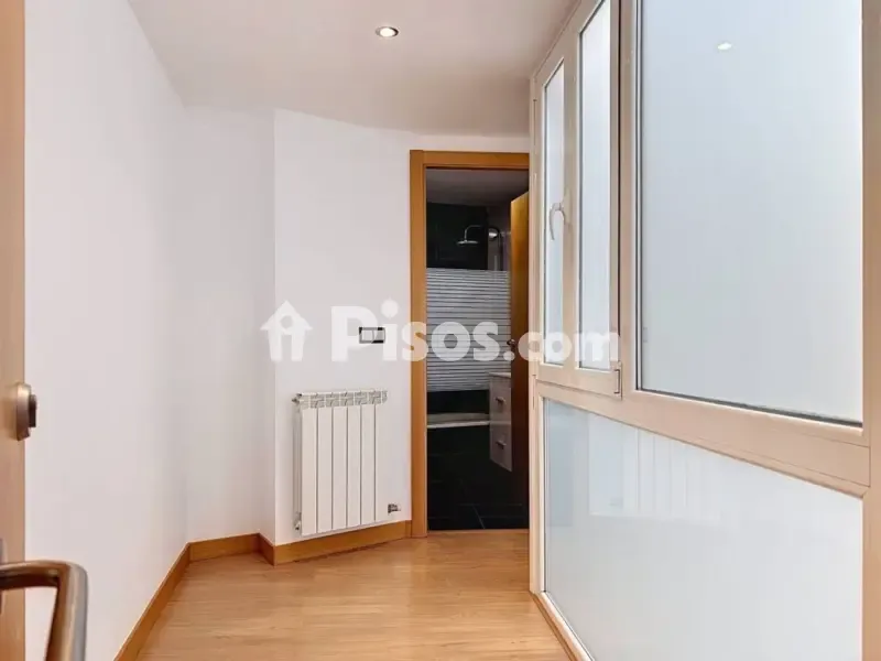 Entrée - Duplex with Balcony Views in Tudela