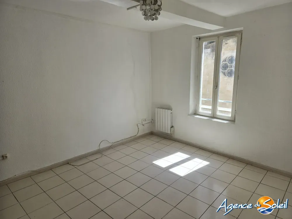 Stanze - Spacious 3-Bedroom Apartment in City Centre