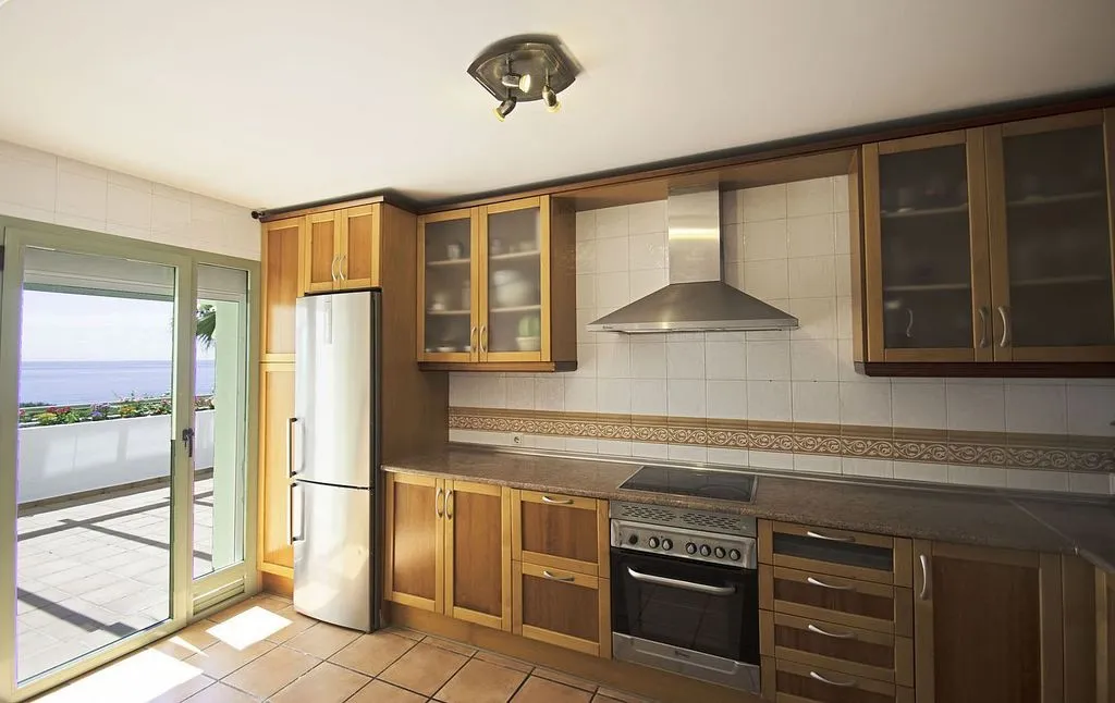 Cuisine - Penthouse with Pool and Sea View in La Alcaidesa