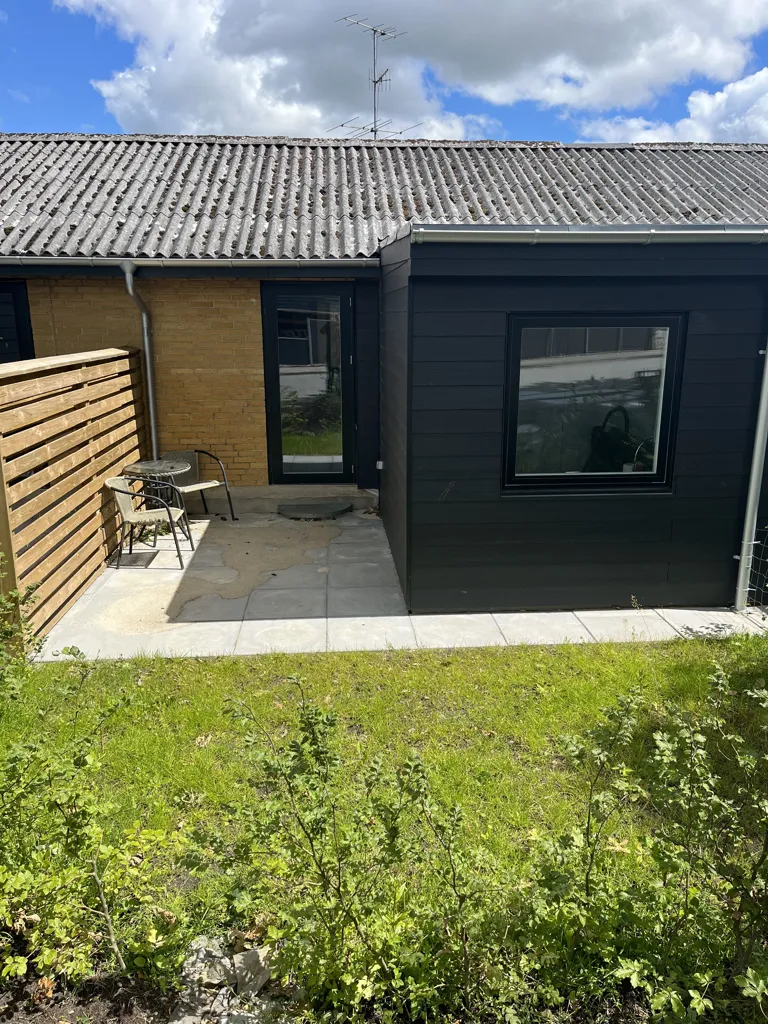 Aed - Row House with Balcony in Hammerum