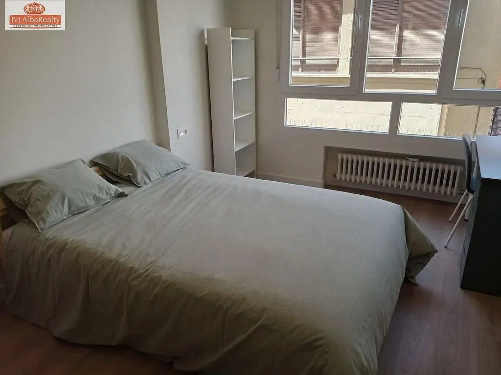 Chambres - Fully Renovated Flat with Garage in Albacete