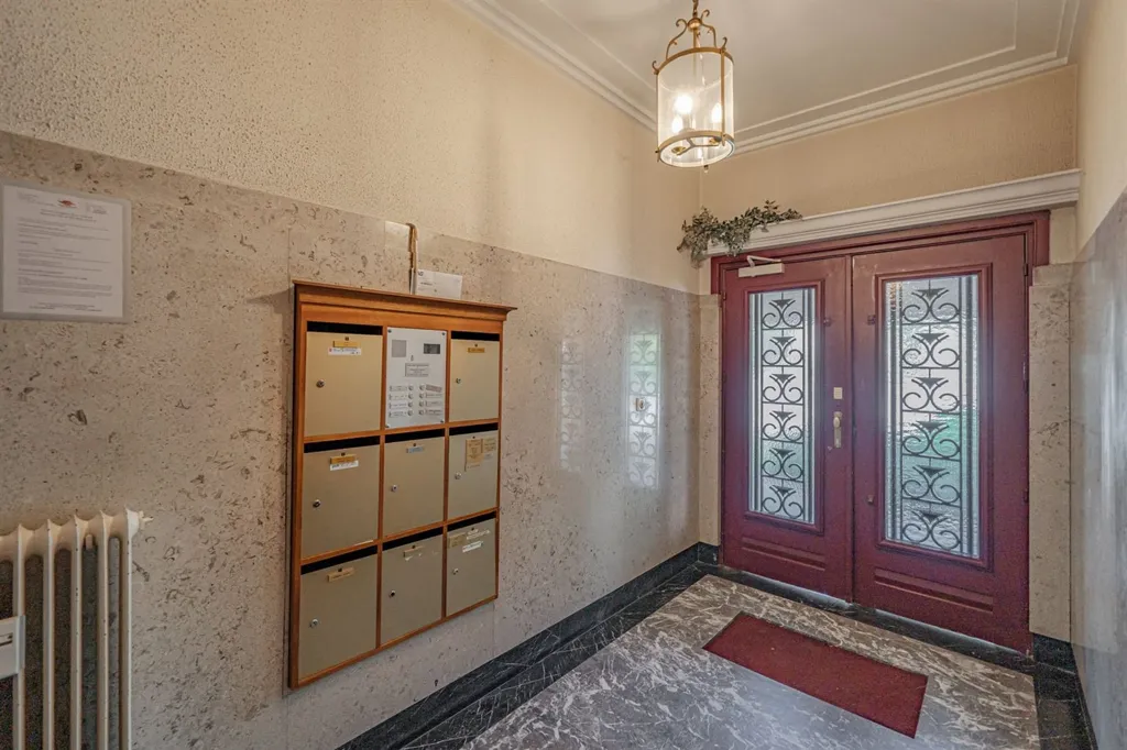 Ingresso - Flat with Garage in Solbosch, Brussels