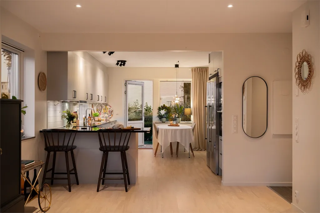 Kitchen - Modern Villa with Garden in Sunny Location