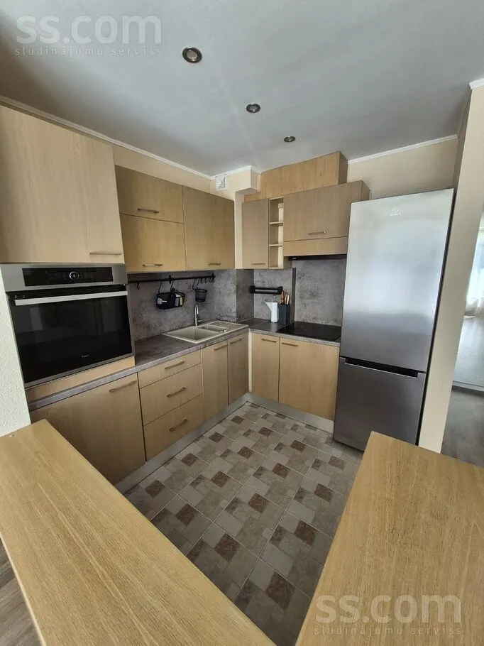 Köök - Bright 2-Bedroom Flat with Balcony in Salaspils