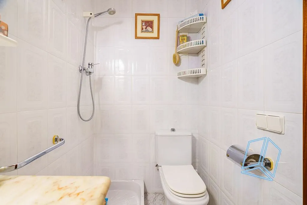 Salles de bain - Charming Chalet with Terrace in Gavà Centre