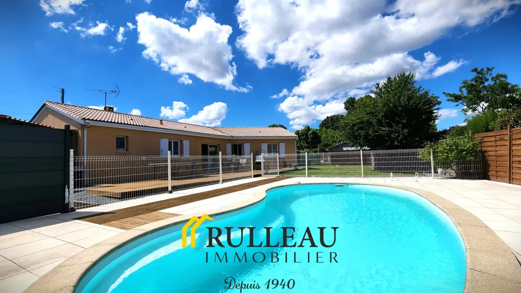 Piscine - Maison Contemporaine avec Piscine à Saint-André-de-Cubzac