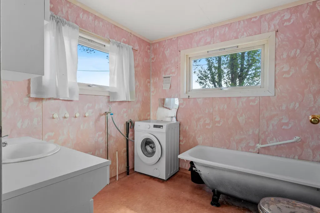 Salles de bain - Large Garden House in Hoston