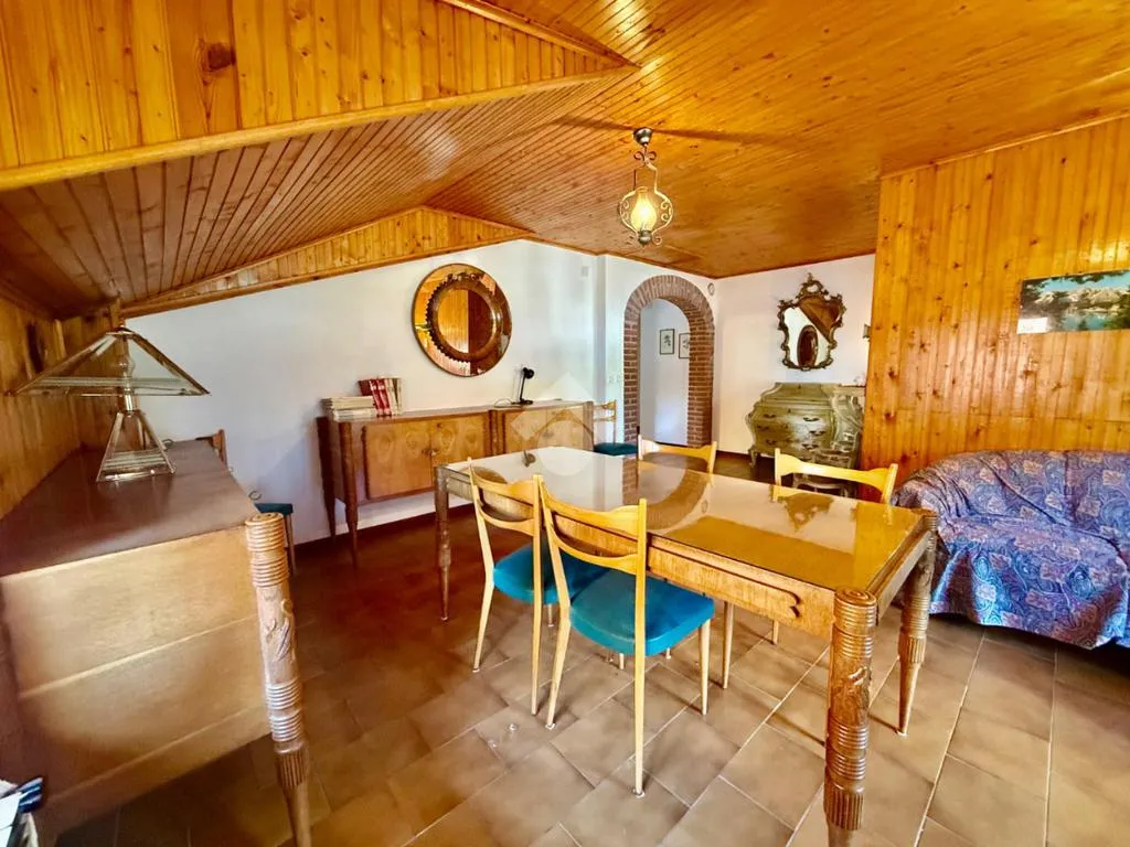 Söögituba - Trilocale with Balcony in Vezza d'Oglio
