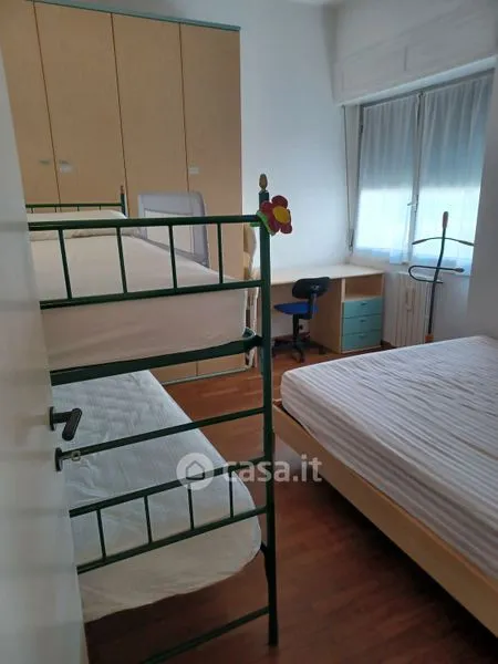 Magamistoad - Rear-Adjoining Villa with Garden in Ameglia