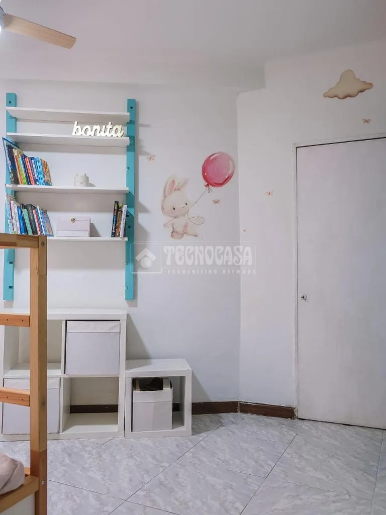 Chambres - Flat with Large Windows in Carabanchel Alto