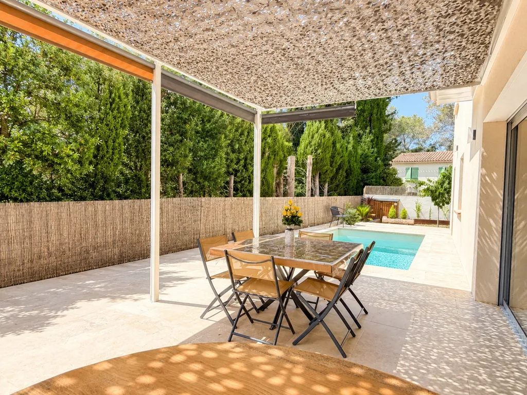 Bassein - Contemporary Villa with Pool in Teyran