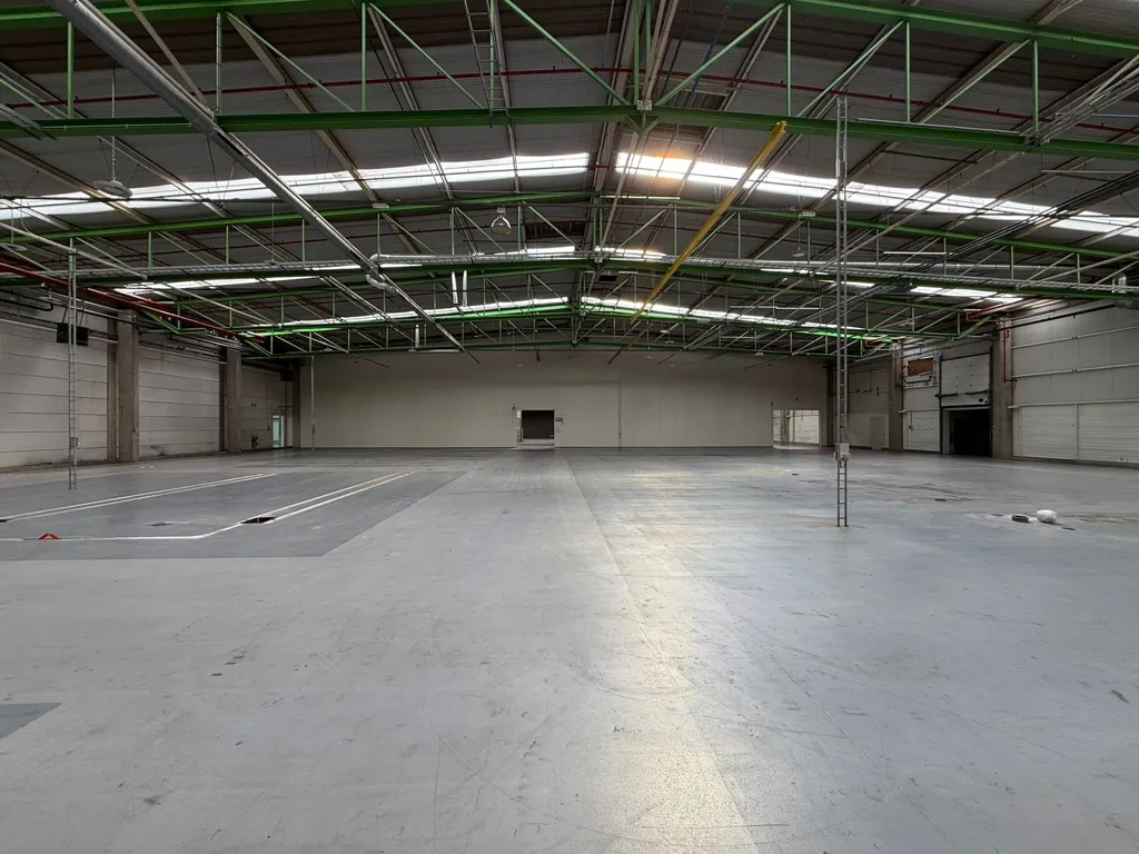 Rooms - Commercial Space with Warehouse in Desteldonk