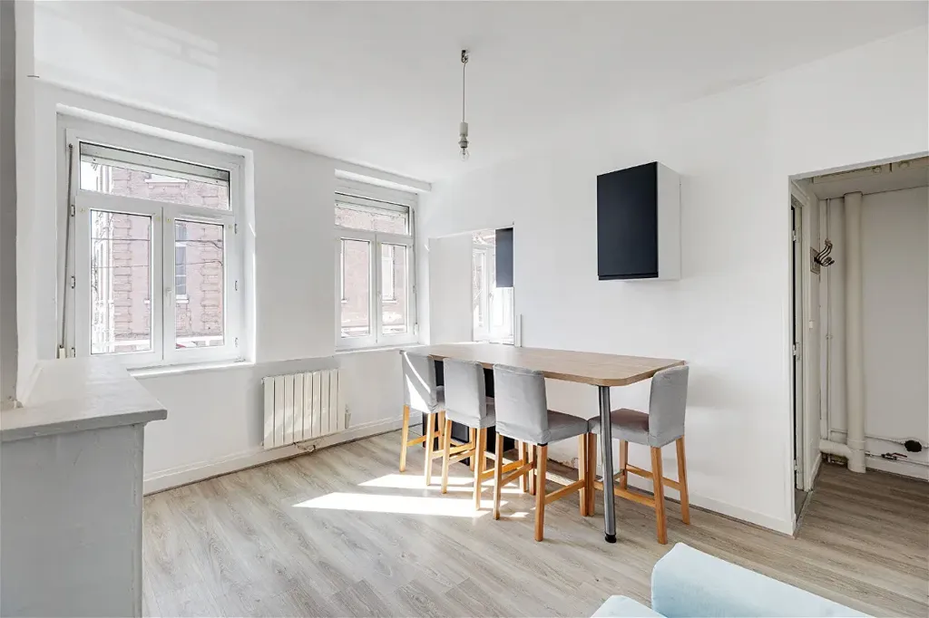 Séjour - Appartement Traversant à Lille Montebello