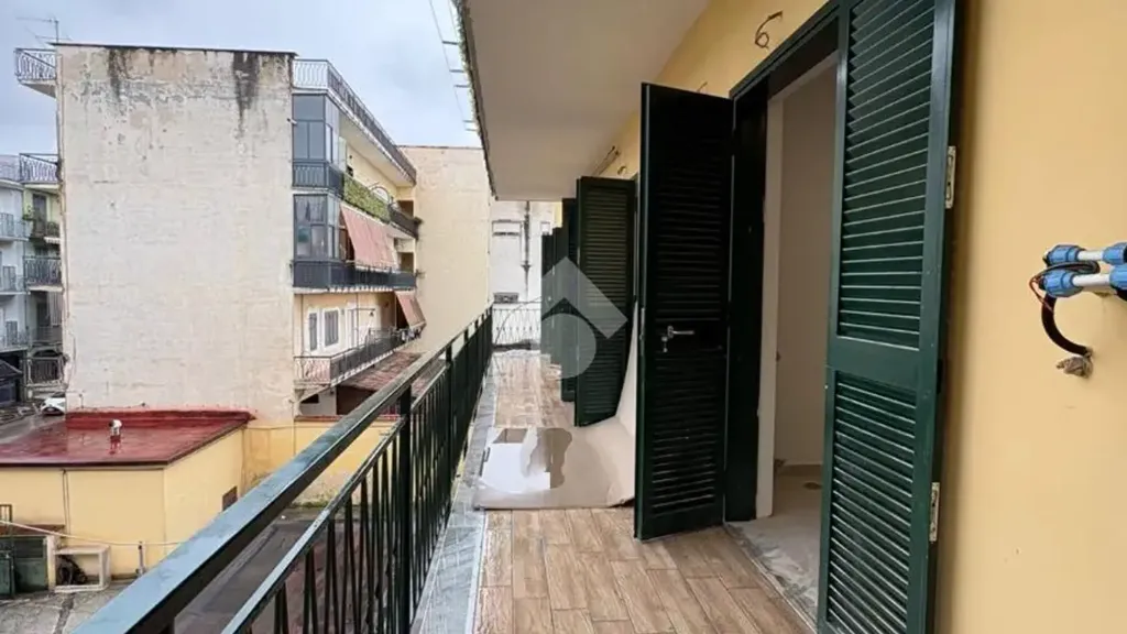 Balcon - Modernised Apartment with Balcony in Afragola